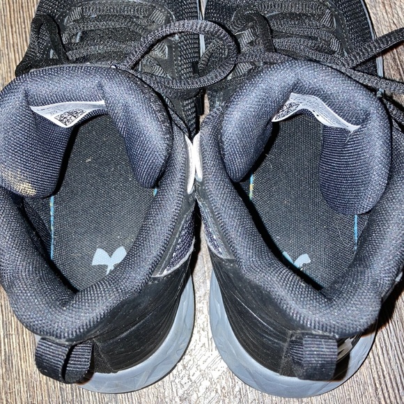Unisex Under Armour Basketball Shoes. Worn once. - Picture 4 of 5